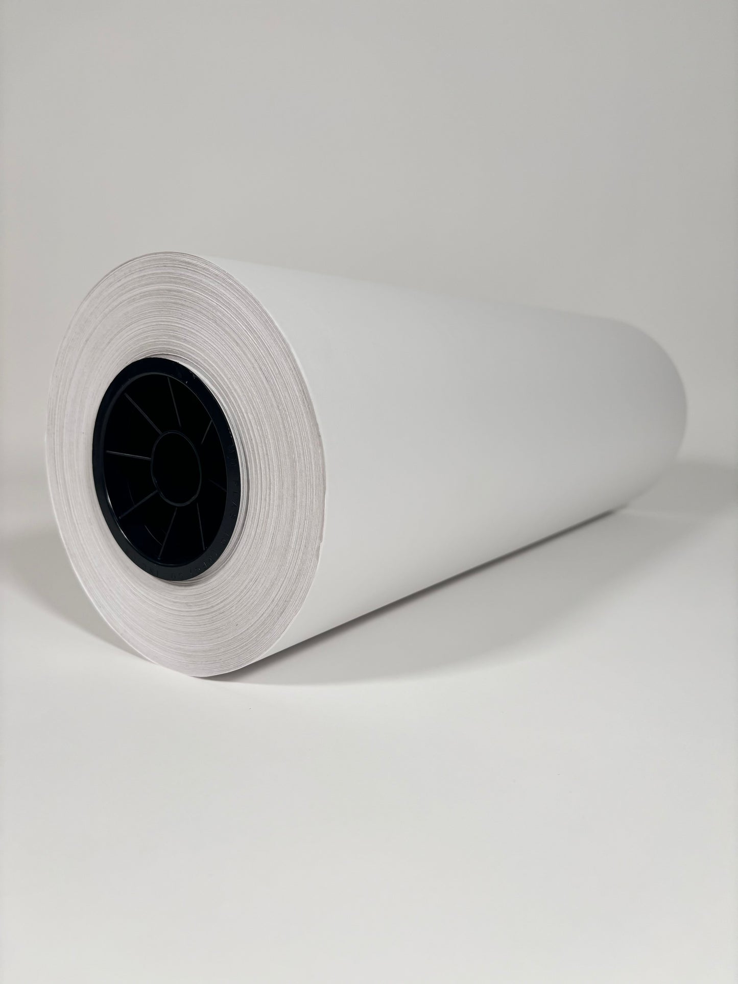 Rouleau de papier kraft blanc
