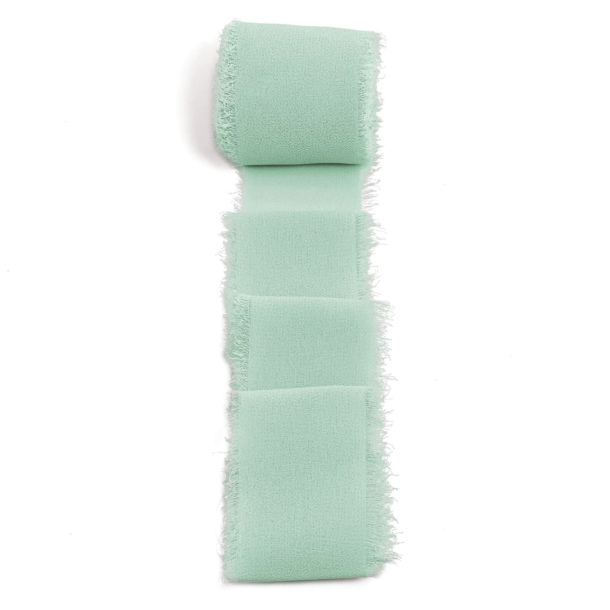 Ruban en mousseline de soie avec bord effiloché