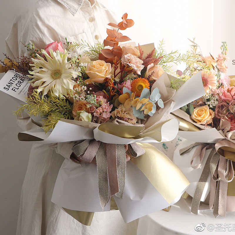 Gold-Back Waterproof Bouquet Sheets